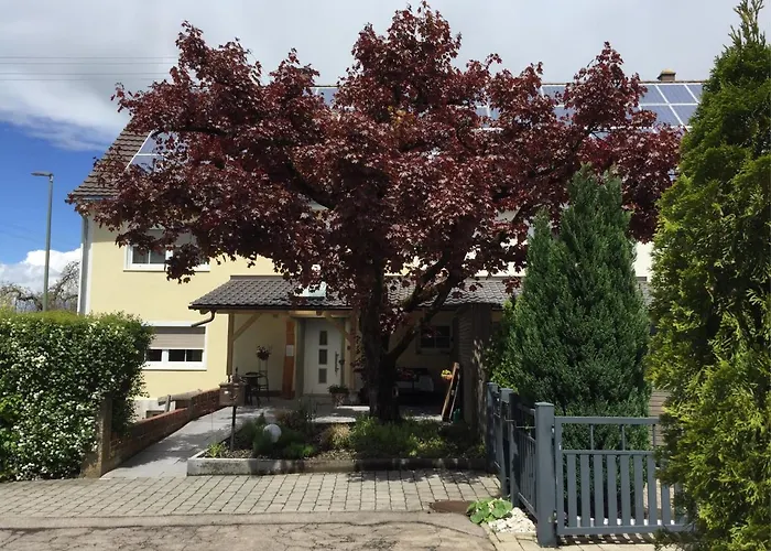 Apartmentvermietung Ingrid Bolkart - Kirchblick 1 Illertissen